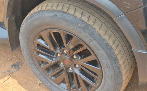TOYOTA FORTUNER 2.7 SRZ