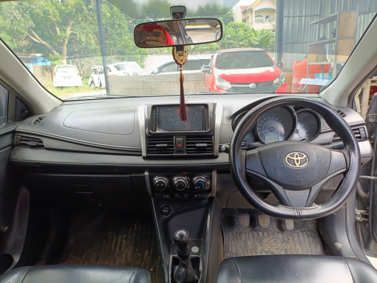 TOYOTA LIMO 1.5