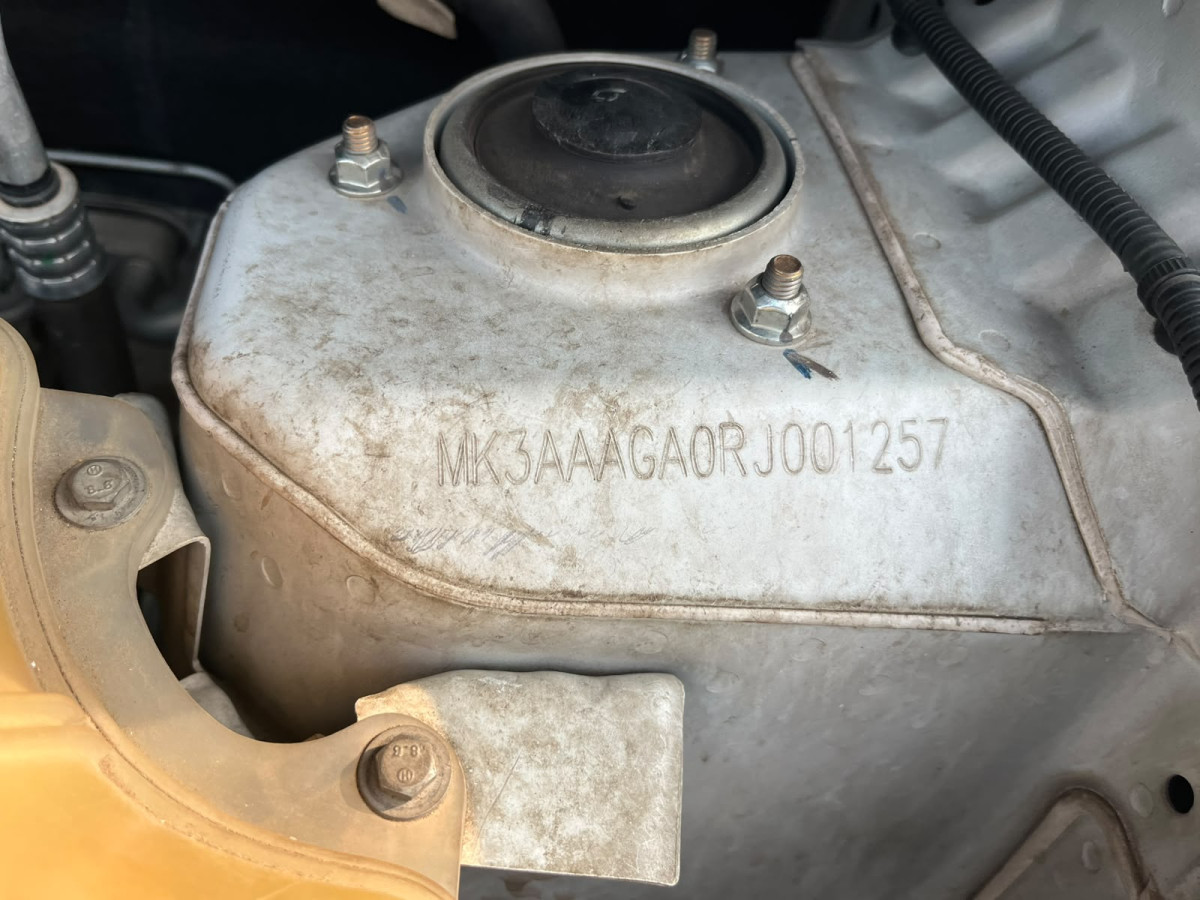 WULING  CONFERO  1.5 DB MY (4X2)