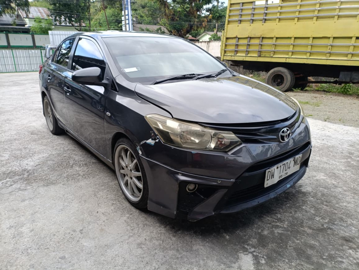 TOYOTA LIMO 1.5
