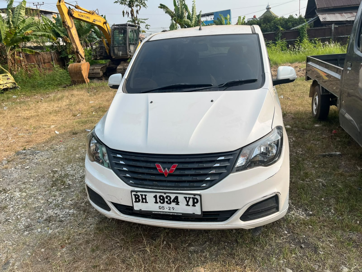 WULING  CONFERO  1.5 DB MY (4X2)