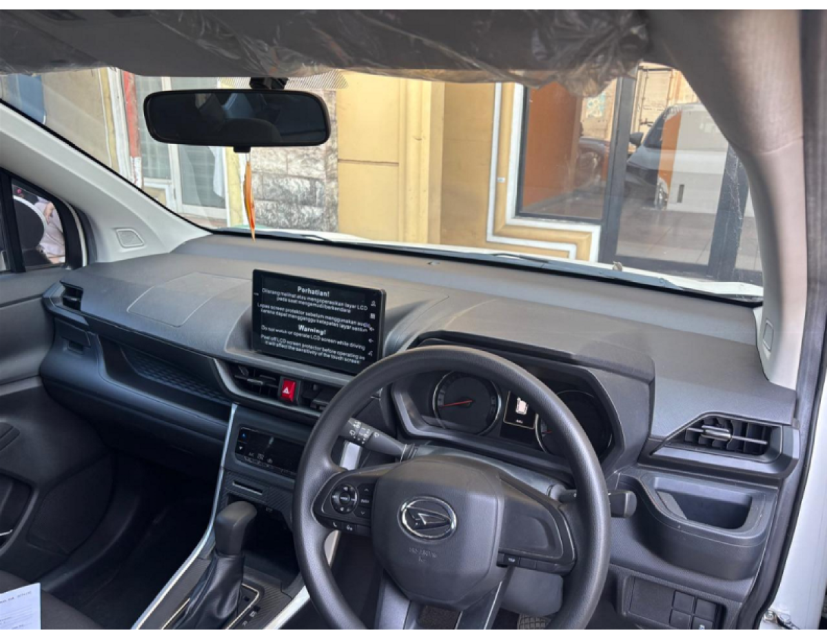 DAIHATSU XENIA  R