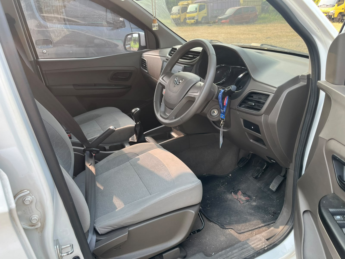 WULING  CONFERO  1.5 DB MY (4X2)