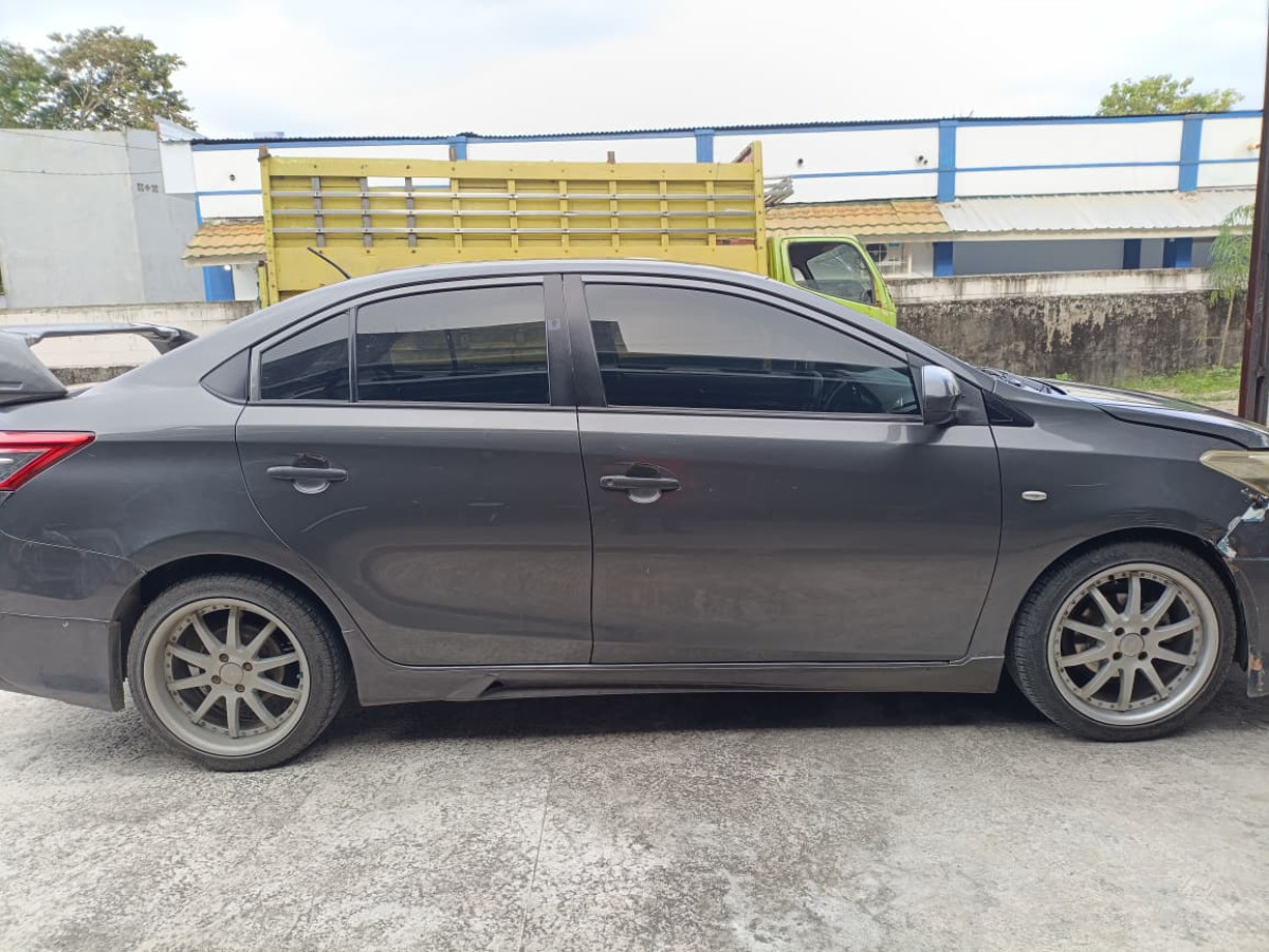 TOYOTA LIMO 1.5