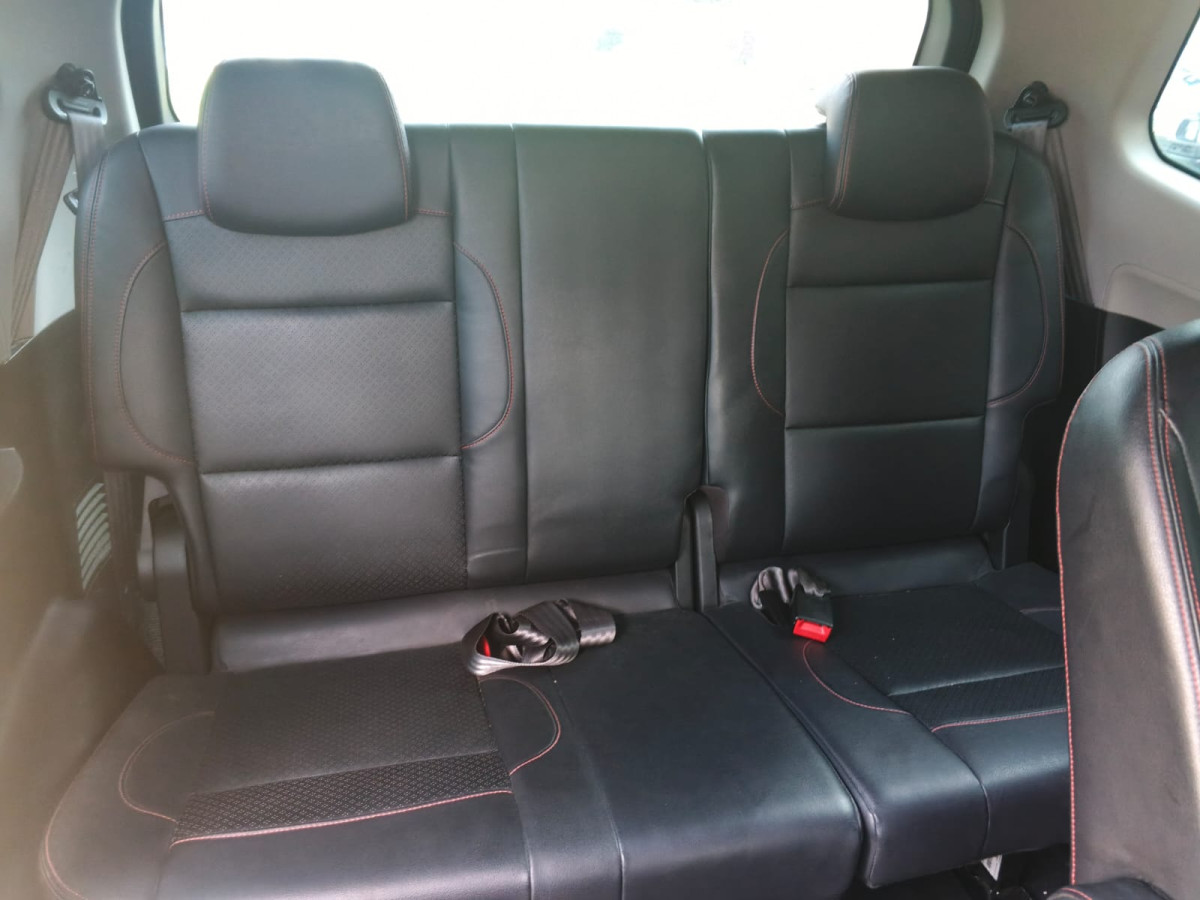 WULING  CONFERO  S 1.5L