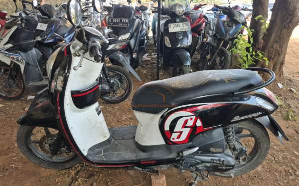 HONDA SCOOPY FI