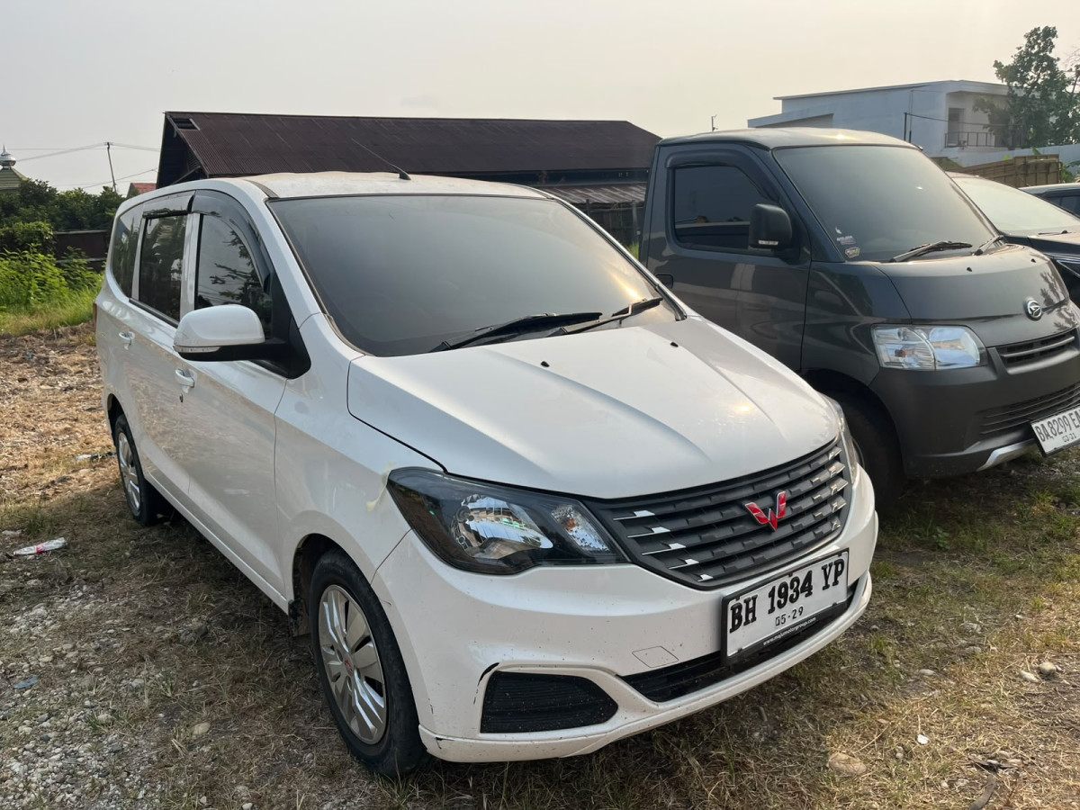 WULING  CONFERO  1.5 DB MY (4X2)