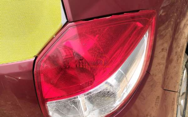 SUZUKI  ERTIGA  DX