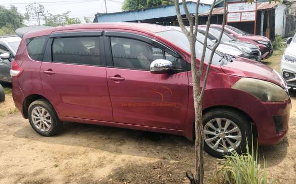 SUZUKI  ERTIGA  DX
