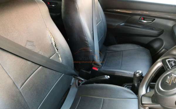 SUZUKI  ERTIGA  HS