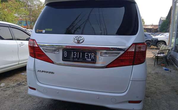 TOYOTA  ALPHARD  2.4