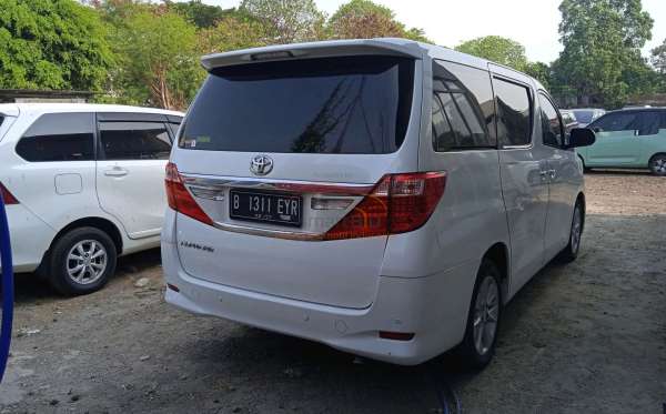 TOYOTA  ALPHARD  2.4