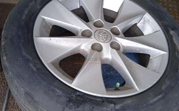 TOYOTA  ALPHARD  2.4