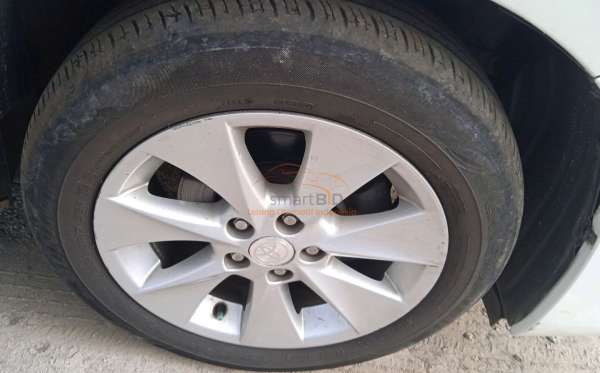 TOYOTA  ALPHARD  2.4