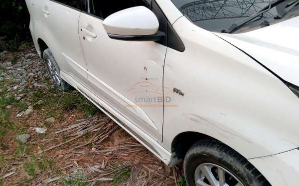 TOYOTA AVANZA