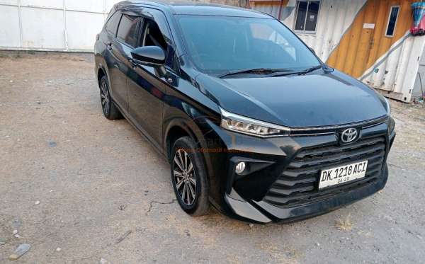 TOYOTA AVANZA