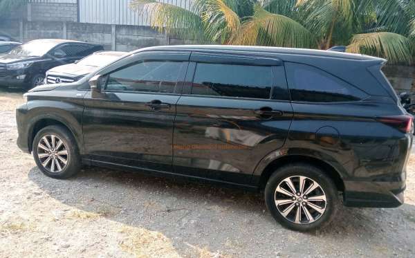 TOYOTA AVANZA