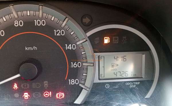 TOYOTA AVANZA