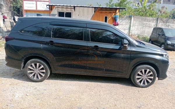 TOYOTA AVANZA