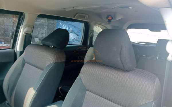 TOYOTA AVANZA