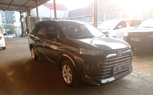 TOYOTA AVANZA