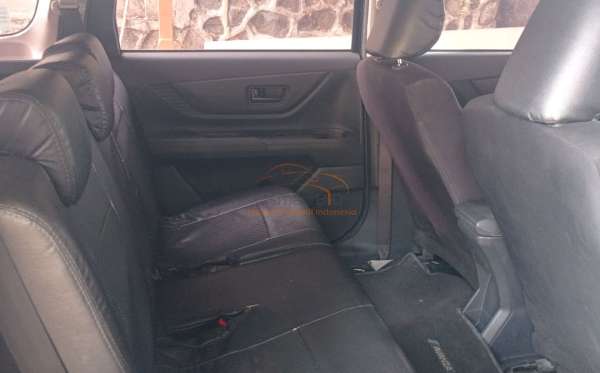 TOYOTA AVANZA