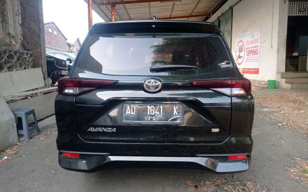 TOYOTA AVANZA