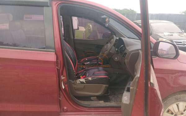 WULING CONFERO
