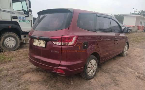 WULING CONFERO