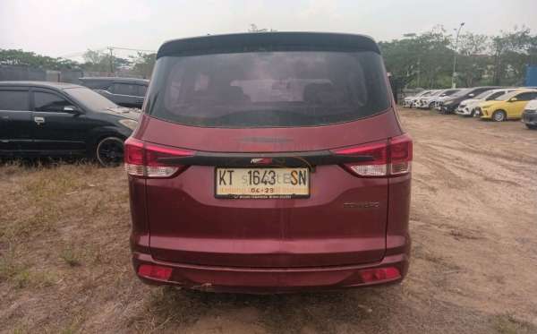 WULING CONFERO