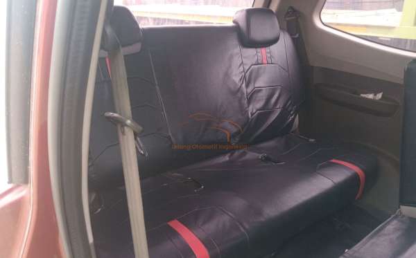 WULING CONFERO