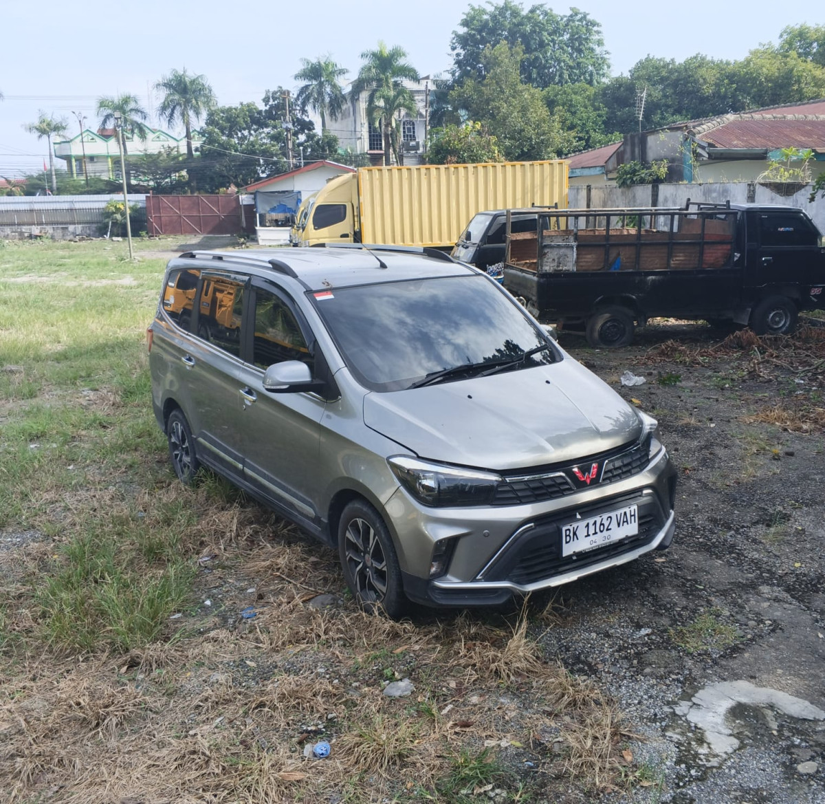 WULING  CONFERO  S 1.5L