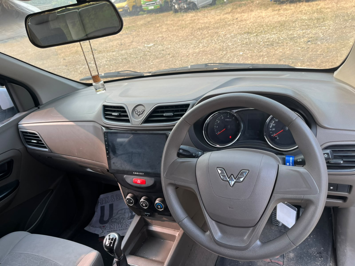WULING  CONFERO  1.5 DB MY (4X2)