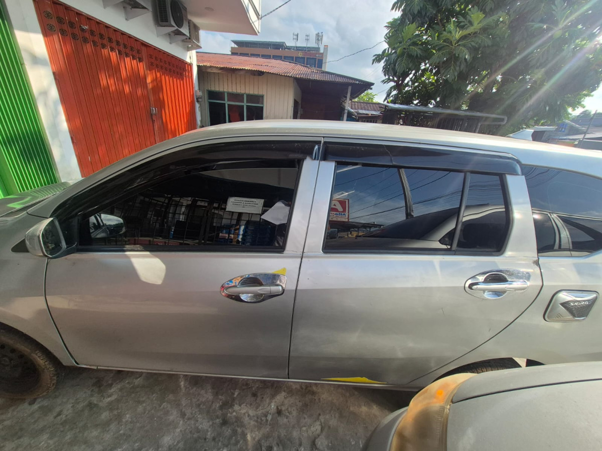 DAIHATSU  SIGRA  M