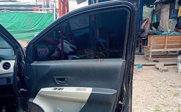 DAIHATSU SIGRA D