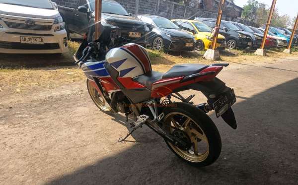 HONDA CBR 150