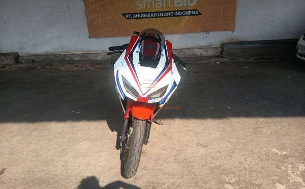 HONDA CBR 150