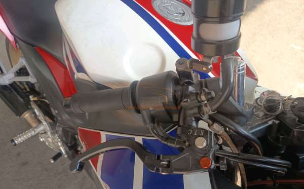 HONDA CBR 150