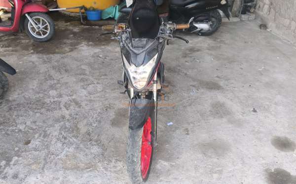 HONDA SONIC 150 R