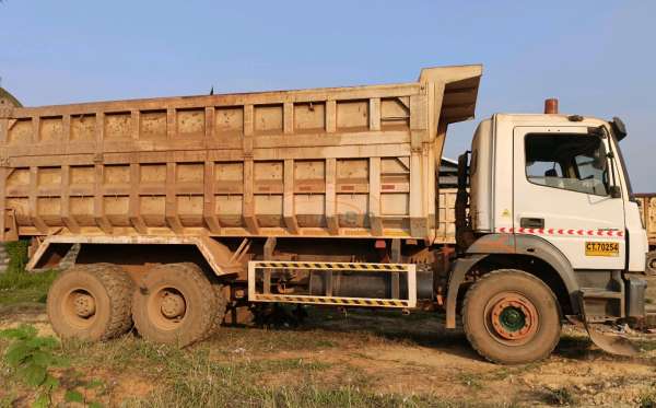 MERCEDES BENZ  AXOR  2528 CH (6X4)