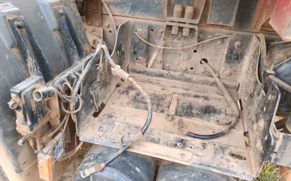 MERCEDES BENZ  AXOR  2528 CH (6X4)