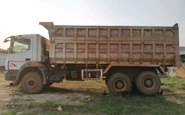 MERCEDES BENZ  AXOR  2528 CH (6X4)