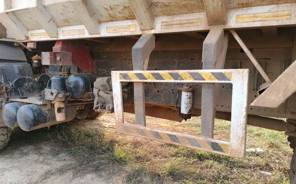 MERCEDES BENZ  AXOR  2528 CH (6X4)