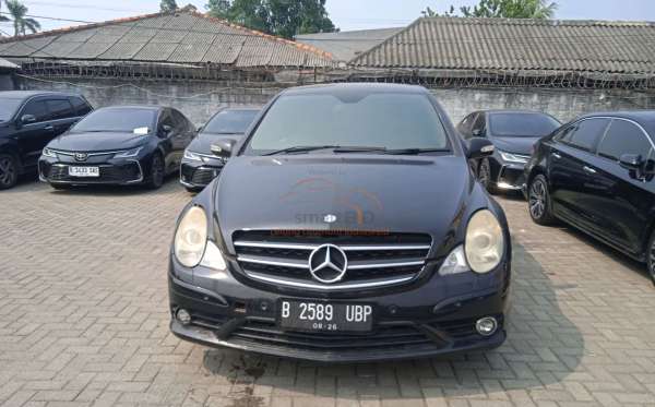 MERCEDES BENZ R 280L AT (CBU)