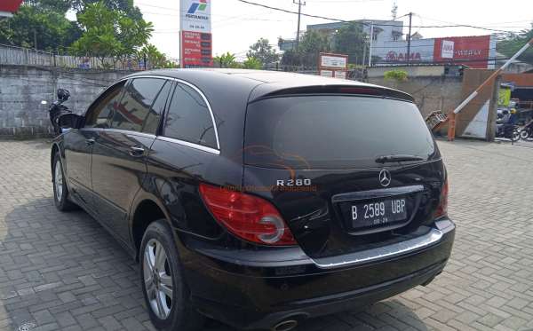 MERCEDES BENZ R 280L AT (CBU)