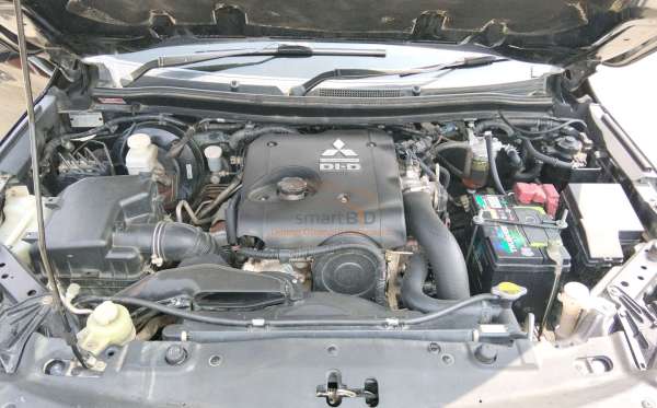 MITSUBISHI PAJERO SPORT 2.5L GLX (4X4)