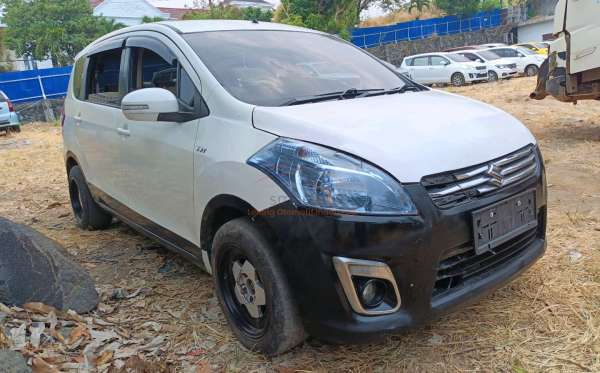 SUZUKI ERTIGA