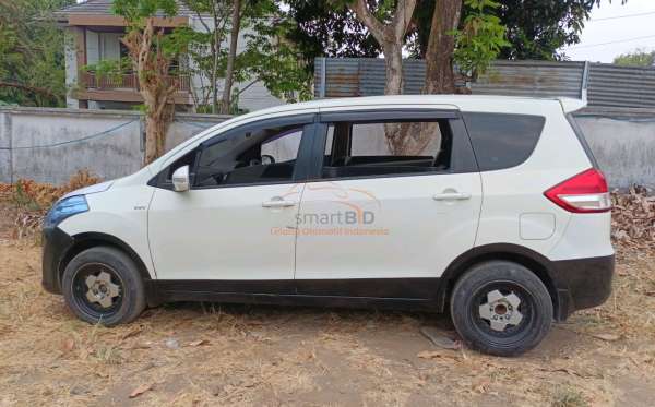 SUZUKI ERTIGA