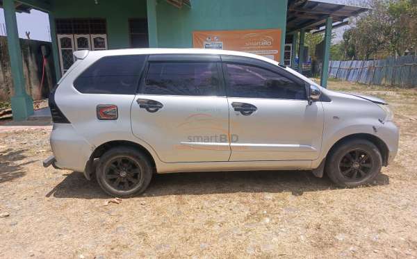 TOYOTA  AVANZA  1.3 G