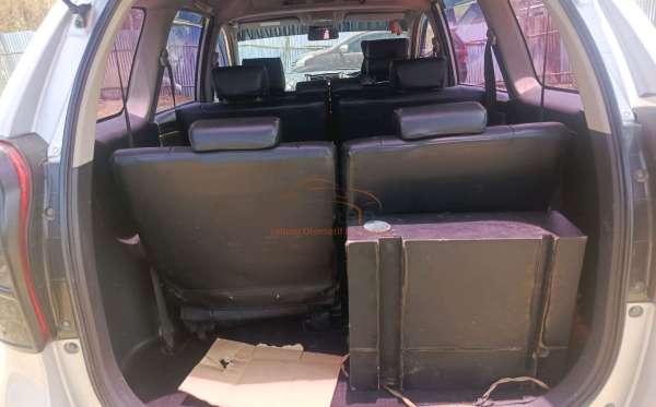 TOYOTA  AVANZA  1.3 G